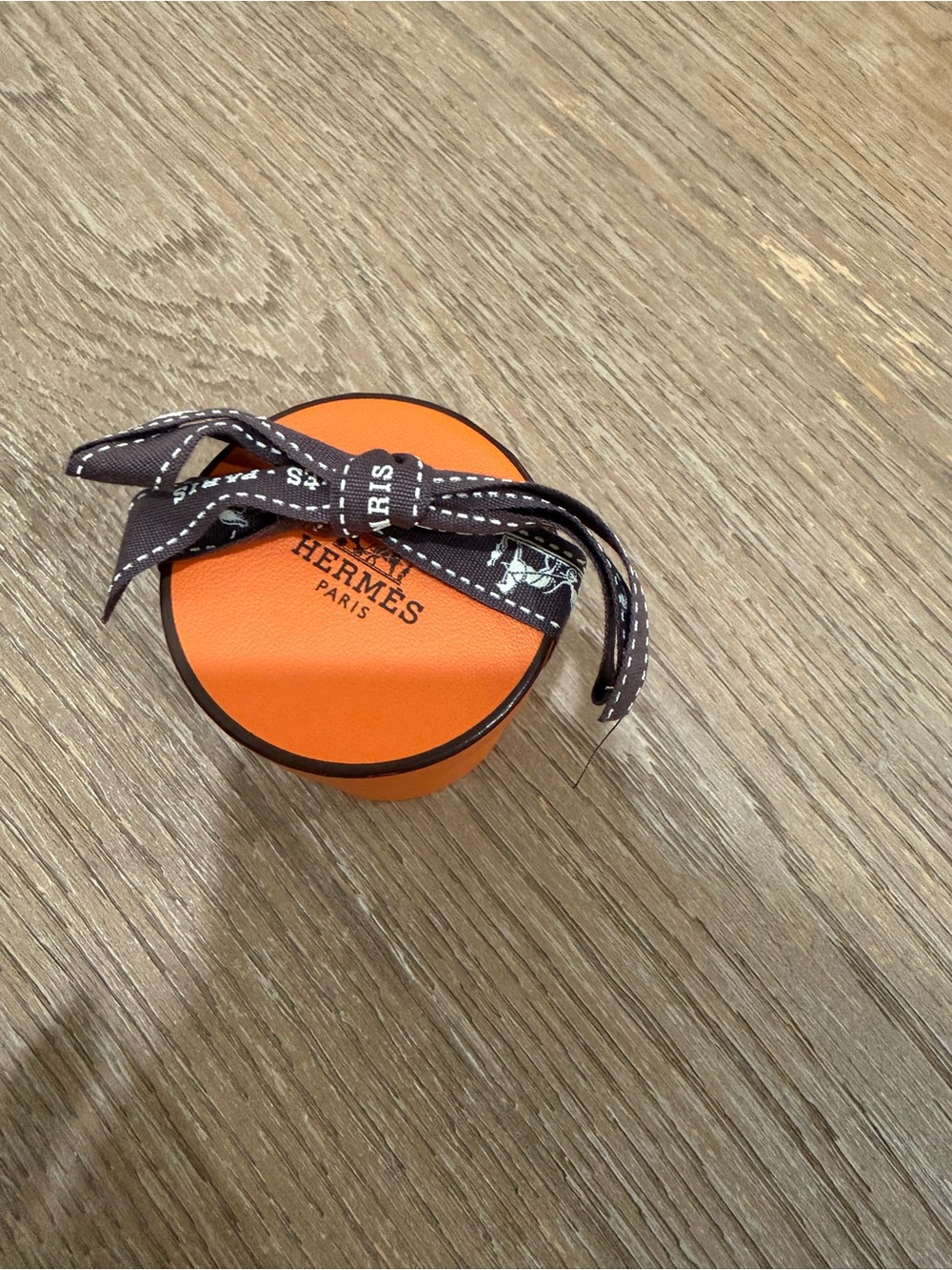 Hermès Parade en Fanfare Silk Twilly Scarf - Picture 6 of 6